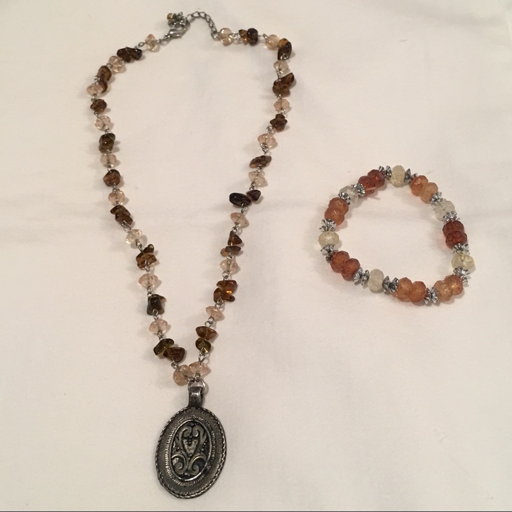 Nordstrom Beautiful Vintage Necklace & Bracelet